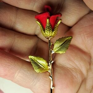 Timeless Red Rose w/ Muted Goldtone/Greenish Stem Brooch